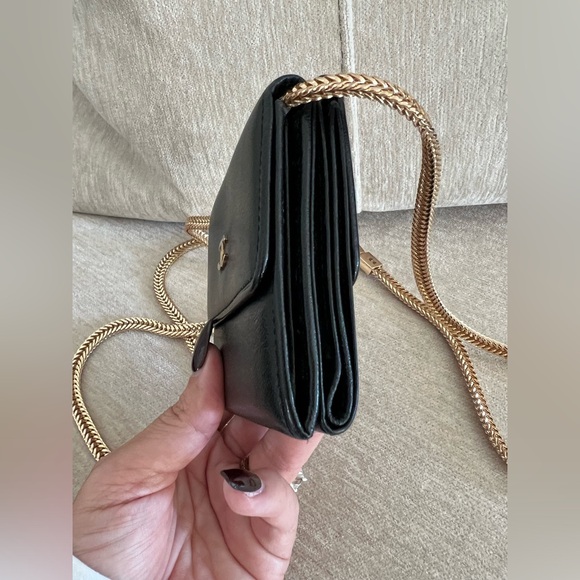 CHANEL AUTHENTIC Wallet in great condition. Comes with everything you pictured - Picture 6 of 17